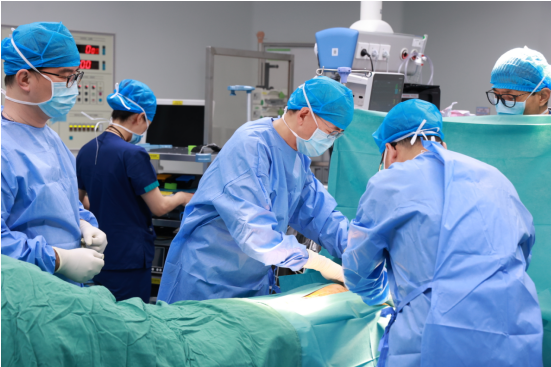 磁力可控延长钛棒临床应用